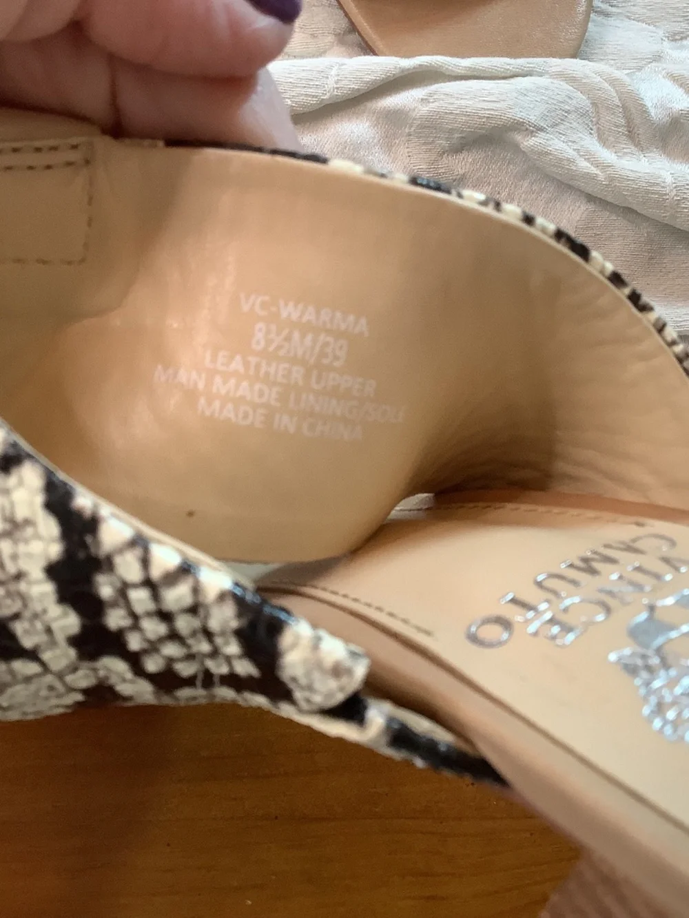 EUC Vince Camuto Warma sandal sz.8.5 snake print peep toe heel